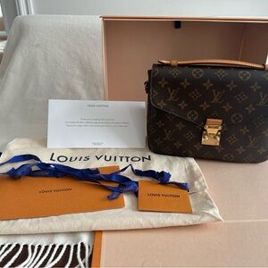 Louis Vuitton Brown Monogram Pochette Métis